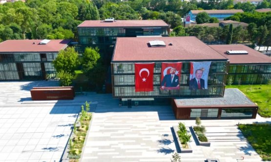 İnegöl Belediyesi'nden 1500 Öğrenciye Kırtasiye Desteği