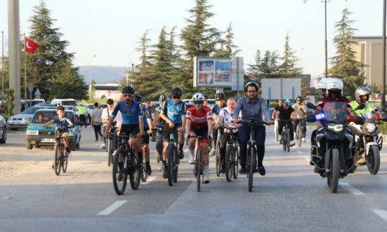 İnegöl'de 'Zaferden Kurtuluşa' Bisiklet Turu Coşkusu