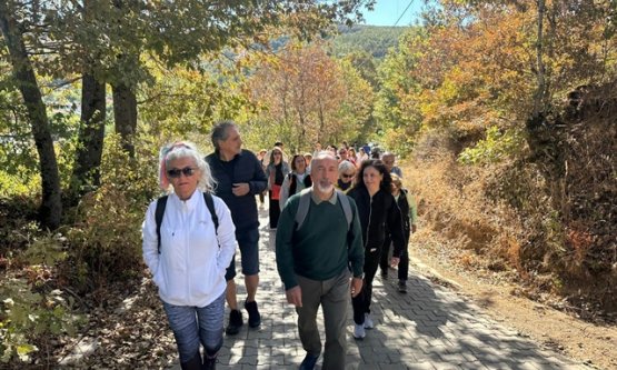 Nilüfer'de Alzheimer Farkındalığı İçin 'Unutmaya Karşı Adım At' Yürüyüşü