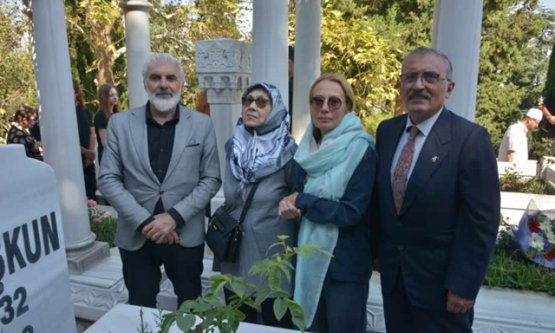 Sanat Güneşi Zeki Müren, Vefatının 29. Yılında Anıldı