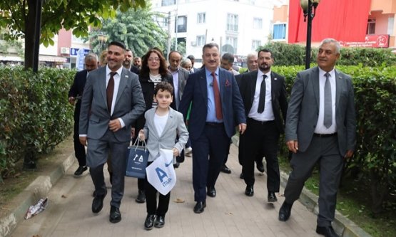 Anahtar Parti Bursa'dan Saha Çalışmalarına Start: 'Kapı Kapı Anahtar' Programı Gürsu'da Başladı