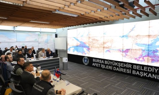 Bursa Büyükşehir Belediyesi'nden Olası Sele Karşı Kapsamlı AKOM Tatbikatı: Kurtarma Operasyonları Değerlendirildi