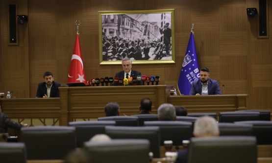 Bursa Büyükşehir'den İlçe Belediyelerine Kritik Asfalt Desteği: Konforlu Ulaşım İçin Güç Birliği
