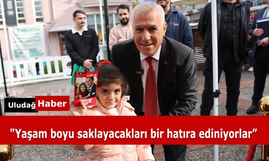 Bursa'da Cumhuriyet Coşkusu Yapay Zekayla Buluştu: Atatürk ile Aynı Karede Fotoğraf Fırsatı