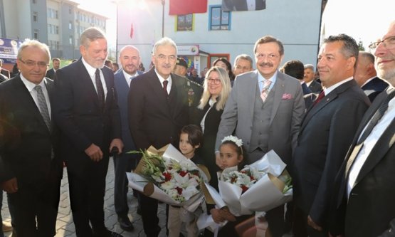 Bursa'da Dört Yeni Eğitim Kurumu Hizmete Giriyor: TOBB Desteğiyle Kapasite Artışı