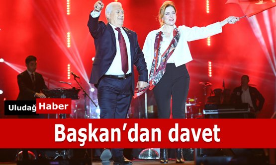 Bursa FSM Bulvarı'nda Dev Cumhuriyet Yürüyüşü: Edis Konseriyle Coşku Dorukta