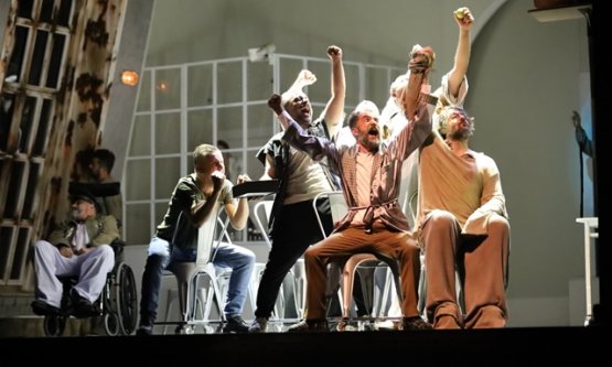 Bursa Şehir Tiyatrosu'ndan Unutulmaz Eser: 'Guguk Kuşu' Kasım Ayında Yeniden Sahnede