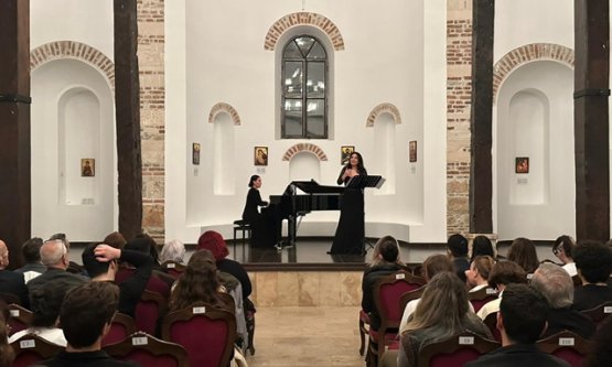 Gölyazı'da Tarihi Kilise'de 'Güz Resitali': Klasik Opera Eserleri Büyüledi