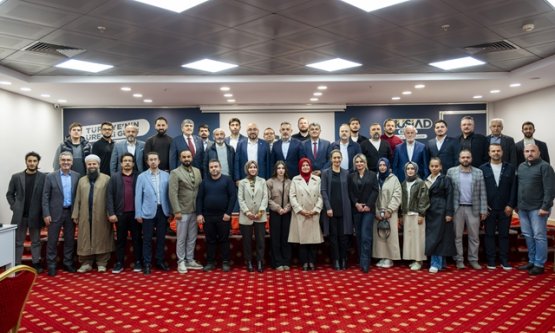 MÜSİAD Bursa'dan Dijitalleşme ve E-İhracat Zirvesi: 'Rekabetin Temel Şartı Dijital Dönüşüm'