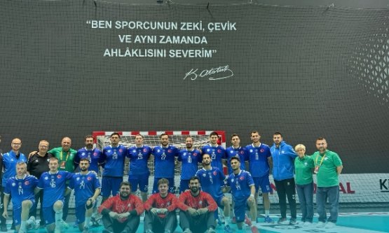 Nilüfer Belediyespor Hentbol'da Durdurulamıyor: Ankara Deplasmanında Rekor Galibiyet
