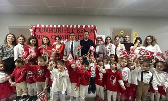 Nilüfer Kreşlerinde Cumhuriyet Coşkusu: Minikler Kırmızı-Beyaz Sevgi Seline Dönüştü