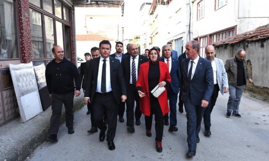 Osmangazi Belediye Başkanı Erkan Aydın, halkla iç içe yönetim anlayışını sürdürerek mahalle buluşmalarına devam ediyor.