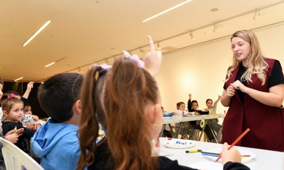 Osmangazi Belediyesi'nden Çocuklara Eğlenceli Sağlıklı Beslenme Eğitimi: 'Sağlık Kahramanı' Atölyesi Başladı