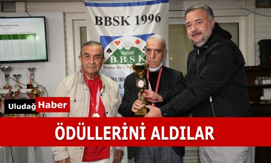 Osmangazi Belediyesi'nden 29 Ekim Briç Turnuvası: Zeka ve Strateji Tutkunları Sukaypark'ta Buluştu