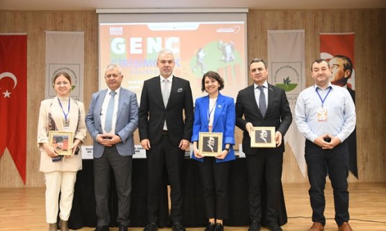 Osmangazi Belediyesi'nden Genç Girişimcilik Çalıştayı: Başarı Hikayeleri ve Yol Haritası