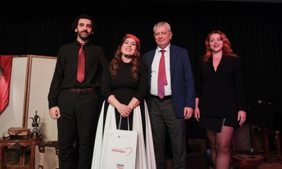 Osmangazi'de Müzikal Cumhuriyet Coşkusu: 'Bir Cumhuriyet Hikayesi' Sahnelendi