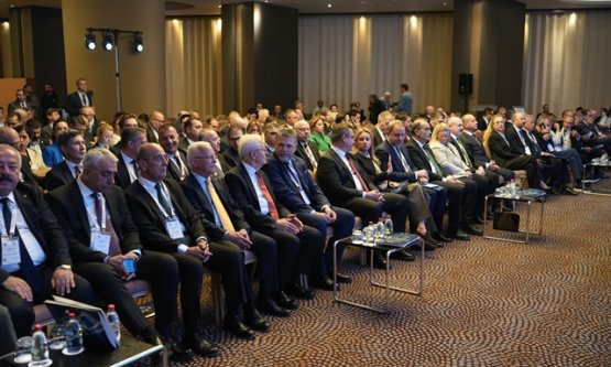 Savunma Sanayii Vizyon Zirvesi: 'Tam Bağımsızlık ve Sürdürülebilirlik' Vurgusu