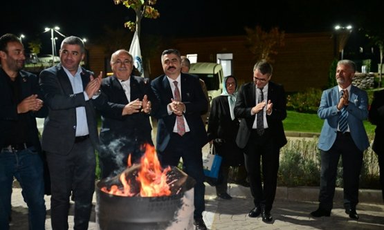 Yıldırım Belediyesi'nden Muhtarlar Günü Kutlaması: 'Muhtarlar Birlik ve Vefa Demektir'