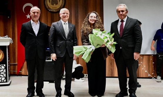 AK Parti İl Başkanı Davut Gürkan'dan 24 Kasım'da Vefa Ziyareti: Mezun Olduğu Okulda Öğretmenleriyle Buluştu