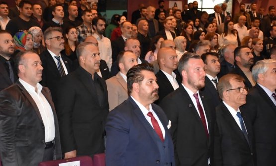 Anahtar Parti Osmangazi'de Bayrak Değişimi: Yeni Başkan İsmail Demir'den İddialı Mesajlar