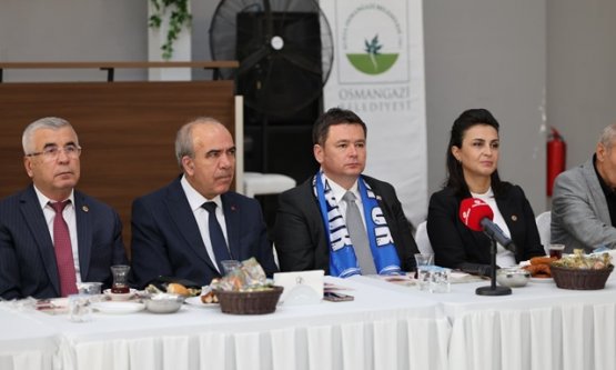 Başkan Erkan Aydın'dan Ovaakça Mahallelerine Ziyaret: 'Talepleri Dinleyip Çözüm Üretiyoruz'