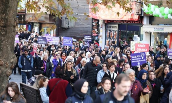Bursa'da 25 Kasım İsyanı: Binlerce Kadın Şiddete, Yoksulluğa ve Güvencesizliğe Karşı Yürüdü