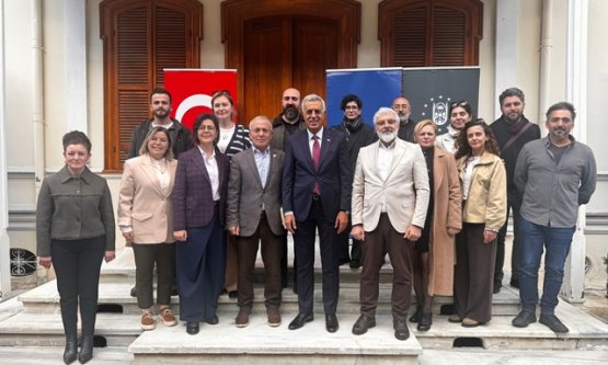 Bursa'da Bir Devrin Hikayesi Şapka Sergisi: Kıyafet İnkılabının 100. Yılı Anılıyor