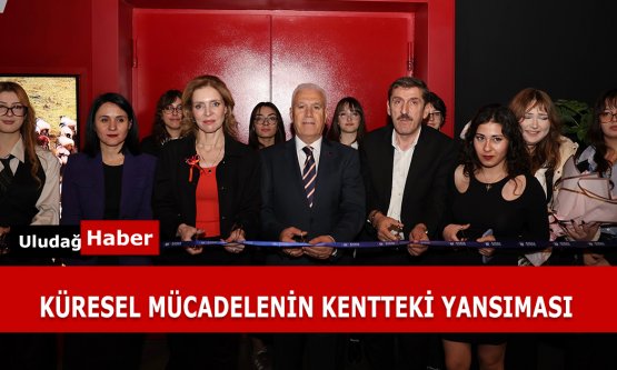 Bursa'da 'Kırılmayan Çizgiler' Sergisi: Liselilerden Şiddetsiz Yaşama Güçlü Mesaj