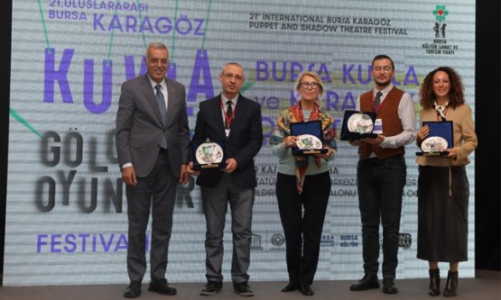 Bursa'da Uluslararası Karagöz Festivali Kapsamında 'Kukla ve Karagöz Çalıştayı' Düzenlendi