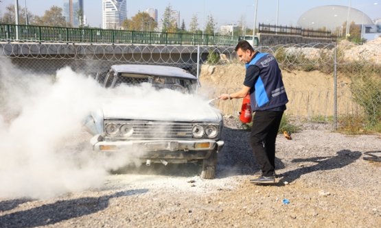 BURULAŞ Şoförlerine Yangınla Mücadele Eğitimi: Güvenli Ulaşım Öncelik