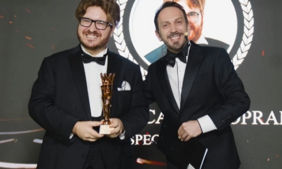 Dünyaca Ünlü Tenor Sedat Can Öztoprak 2025 Yılında da 'Yılın En İyi Opera Sanatçısı' Seçildi