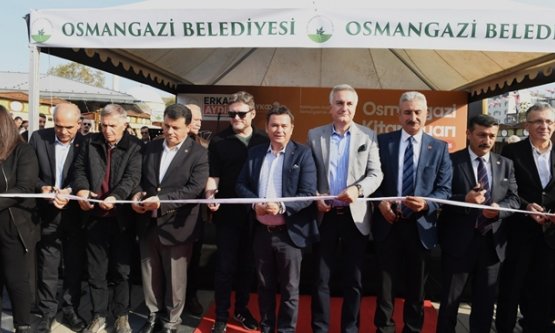 'Edebiyatın Kalbi, Osmangazi' Sloganıyla 1. Osmangazi Kitap Fuarı Kapılarını Açtı!