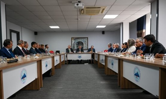 MEB Teftiş Kurulu Başkanı Kaya, Bursa İl Eğitim Müfettişleriyle Bir Araya Geldi