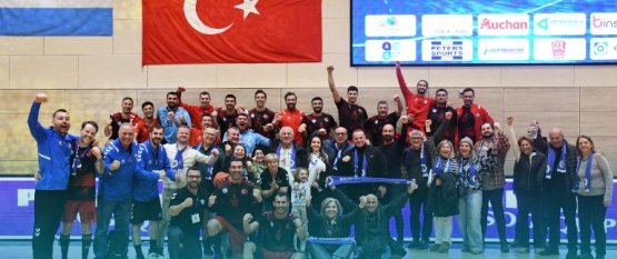 Nilüfer Belediyespor Hentbol Takımı Son 16'da: Avrupa Kupası'nda Yolculuk Devam Ediyor