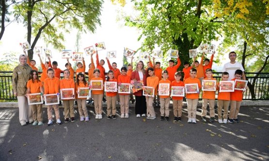 Osmangazi Belediyesi'nden Anlamlı Etkinlik: ‘Herbaryum' Temalı Sonbaharda Sanat Atölyesi