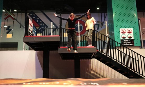 Osmangazi Belediyesi'nden Başarılı Öğrencilere Ödül: Dijital Dershane Başarısı Eğlenceyle Taçlanıyor