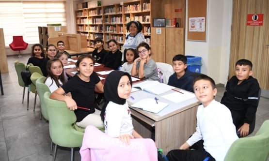 Osmangazi Belediyesi'nden Geleceğin Yazarlarına Destek: Küçük Yazarlar Atölyesi İlgi Görüyor