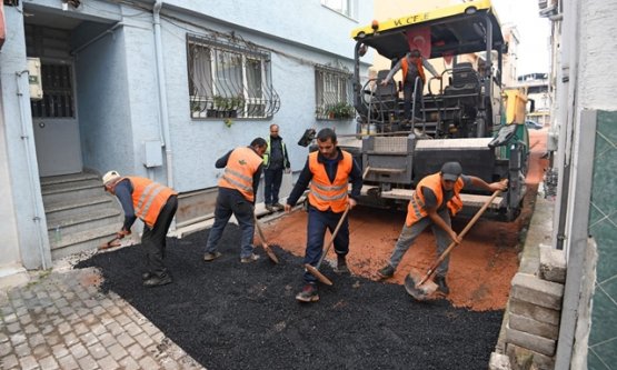 Osmangazi Belediyesi'nden Kapsamlı Asfalt Yenileme Hamlesi: Sokaklar Modernleşiyor