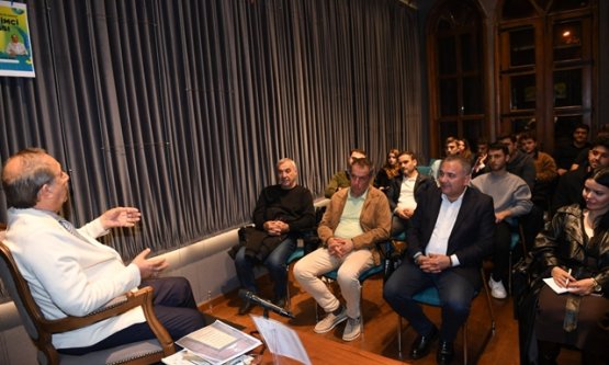 Osmangazi'de Girişimci Kafası Söyleşileri: Gençlere İş Dünyası Tecrübeleri Aktarılıyor
