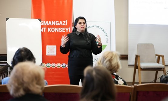 Osmangazi'de Kadınlara Hukuk Bilinci Eğitimi: Şiddet Türleri ve Hakların Kullanımı Anlatıldı