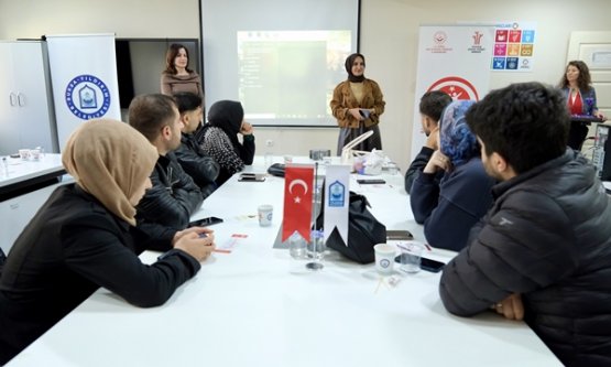 Yıldırım Belediyesi'nden Evlenecek Çiftlere Özel Eğitim: Şiddetsiz Yaşam Temelleri Atılıyor