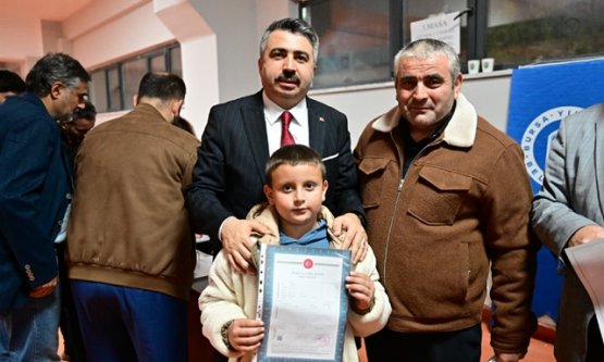 Yıldırım'da Tapu Sevinci: 6 Mahallede 5.867 Tapu Dağıtıldı, 18.950 Tapu Yolda