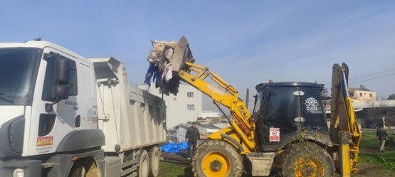 Nilüfer Belediyesi Yaylacık Mahallesi'nde Konar Göçer Yapılaşmaları Kaldırdı: Çevre Huzuru Sağlandı