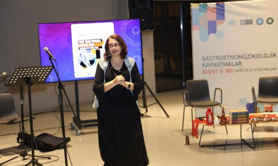 Nilüfer'de Duyuların Yolculuğu: Gastroetnomüzikolojik Kaynatmalar'da 'Yeni Yıl' Coşkusu