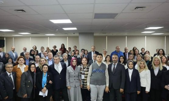 Otizm Alanında Tarihi Zirve: 100'den Fazla Dernek Ankara'da Bakanlığa Rapor Sundu
