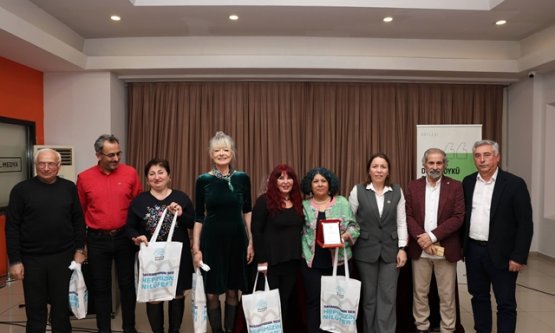 Bursa'da Edebiyat Esintisi: BUYAZ Öykü Onur Ödülü Pelin Yılmaz'ın Oldu!