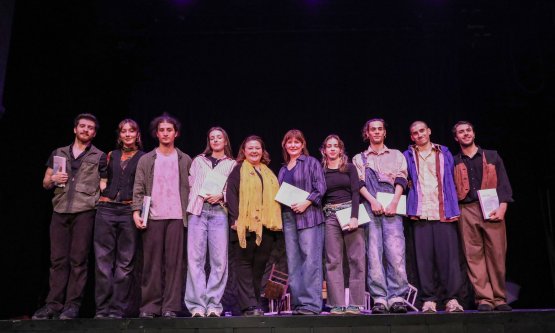 Bursa'da Tanpınar Yılı Coşkusu: ‘Üç Nefeslik Rüya' ile Büyüleyici Bir Sahne Deneyimi