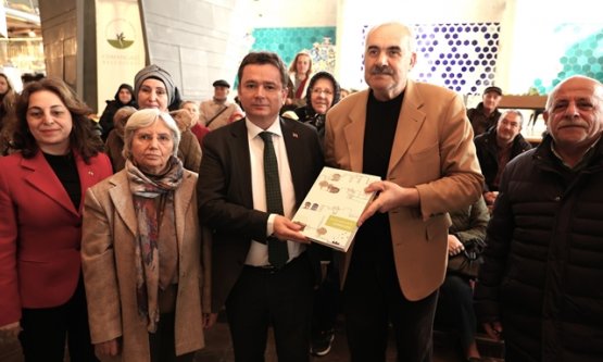 Bursa'nın Fethi'nin 700. Yılında Büyük Buluşma: Kent Konseyleri Osmangazi'de Toplanıyor!