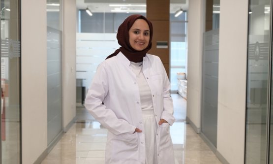 Gülüş Estetiğinde Yeni Dönem: Kompozit Bonding ile Tek Seansta Mükemmel Gülüşler