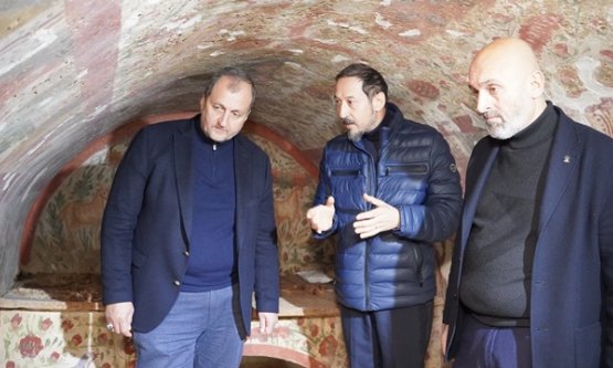 İznik'te Tarih Gün Yüzüne Çıkıyor: Hisardere Nekropolü'nde 'Çoban İsa' Heyecanı!